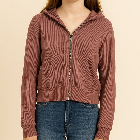 Aritzia Sweaters - Aritzia Ribbed Zip Up